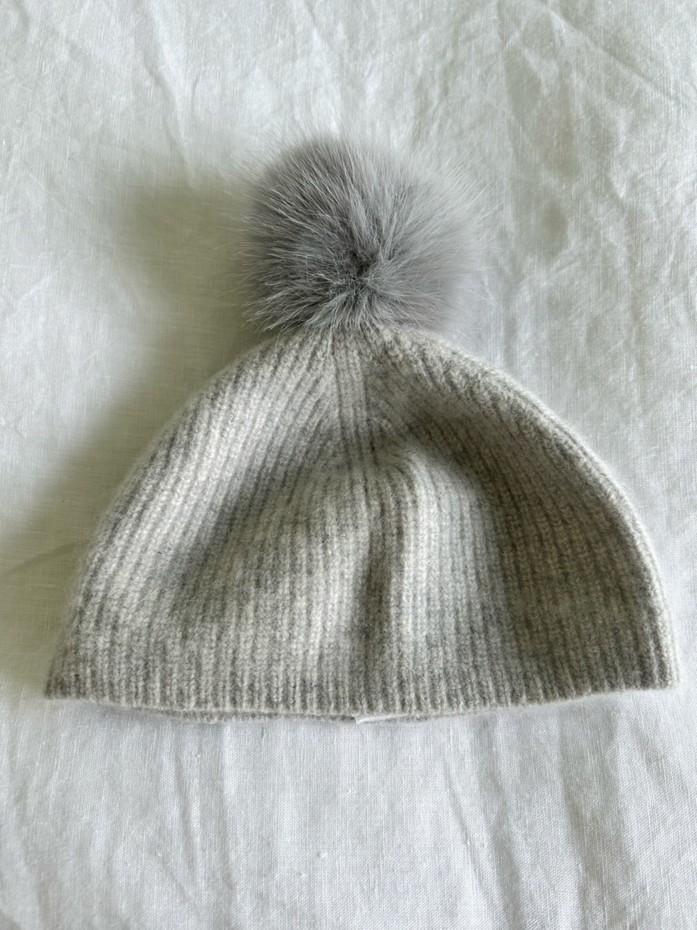 Garnet Hill 100% Cashmere Gray Ribbed Knit Beanie with Faux Fur Pom